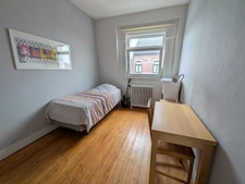 JOLIE MAISON SEMI BOURGEOISE 