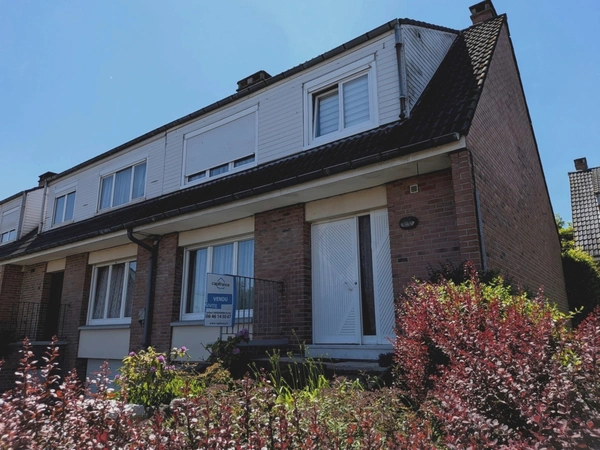 MAISON SEMI INDIVIDUELLE EN EXCLUSIVITE