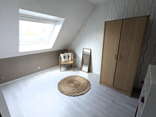 MAISON 4 CHAMBRES - JARDIN - GARAGE