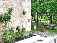 Maison en pierre de 204 M² 3 chambres sur 4984 M² de terrain entièrement clos