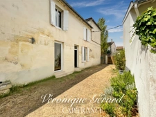 IDEAL Famille ou Investisseurs Maison en Pierre avec cours, jardin et grange