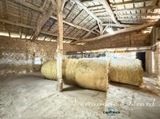 Ancien corps de ferme en pierre du XVIIIe siècle à LAUZUN