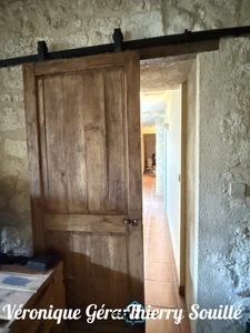 Maison en pierre de 114 M² partagée entre Histoire et Modernité