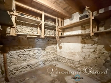 Maison en pierre de 150 M²  avec travaux à SAINT VIVIEN DE MONSEGUR