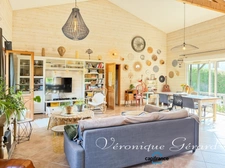 Maison de Plain-pied de 170 M2 en ossature bois, très lumineuse édifiée sur sous-sol.
