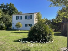 Maison Lumineuse de 140 M² sur  plus de 3000M² de terrain arboré, clos.