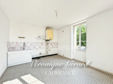 Ancien Presbytère en pierre de 179 M², 8 pièces 