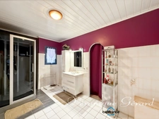 Maison de 134 m² de plain-pied, en pierre, sur plus de 5880 m²