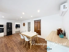 MAISON FAMILIALE ET LUMINEUSE 4 CHAMBRES AVEC PISCINE ET JARDIN ENTIEREMENT CLOS