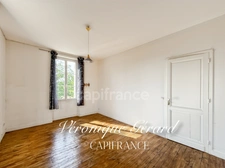 Ancien Presbytère en pierre de 179 M², 8 pièces 