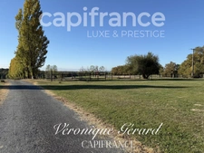 Equestrian property on over 4 hectares with a 133 m² house