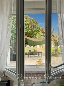 Maison en pierre de 121 M² avec 3 chambres, possibilité 4 , le tout sur 1449 M² de terrain