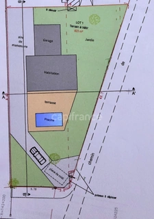 Terrain constructible de 823 m² à LATRESNE
