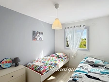 Ensemble immobilier Maison principale de 170 M² et Gîte de 80 M² pour une surface habitable totale de 250 M²