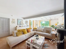 Maison Plain-Pied de 173 M² 6 chambres sur plus de 3000 m² de terrain.