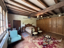 Authentique maison de caractère en pierre du XVIIIe siècle avec 200 m² habitables, dépendances et jardin clos