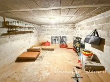 Maison de 134 m² de plain-pied, en pierre, sur plus de 5880 m²