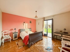 Maison de 134 m² de plain-pied, en pierre, sur plus de 5880 m²