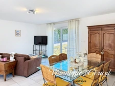 Ensemble immobilier Maison principale de 170 M² et Gîte de 80 M² pour une surface habitable totale de 250 M²