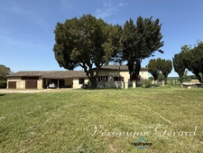 Ancien corps de ferme en pierre du XVIIIe siècle à LAUZUN