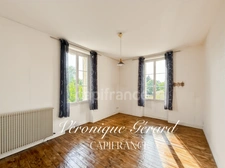 Ancien Presbytère en pierre de 179 M², 8 pièces 