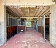 Equestrian property on over 4 hectares with a 133 m² house