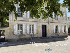 BELLE MAISON EN PIERRE DE TAILLE DE 252 M², 7 CHAMBRES, COMBLES AMÉNAGEABLES, JARDIN PAYSAGER,3 GARAGES