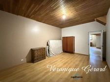 Ensemble immobilier de 300M² 11 pièces sur environ 2976 M²
