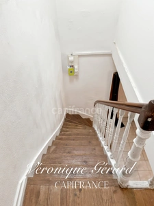 Ancien Presbytère en pierre de 179 M², 8 pièces 