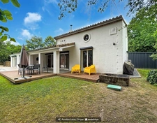 MAISON FAMILIALE ET LUMINEUSE 4 CHAMBRES AVEC PISCINE ET JARDIN ENTIEREMENT CLOS