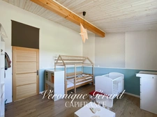 Maison Lumineuse de 140 M² sur  plus de 3000M² de terrain arboré, clos.