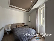 BELLE MAISON EN PIERRE DE TAILLE DE 252 M², 7 CHAMBRES, COMBLES AMÉNAGEABLES, JARDIN PAYSAGER,3 GARAGES