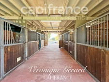 Equestrian property on over 4 hectares with a 133 m² house