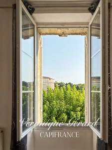 Ancien Presbytère en pierre de 179 M², 8 pièces 