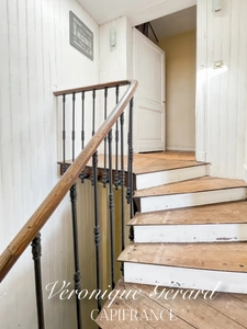 IDEAL Famille ou Investisseurs Maison en Pierre avec cours, jardin et grange