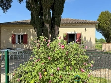Ancien corps de ferme en pierre du XVIIIe siècle à LAUZUN