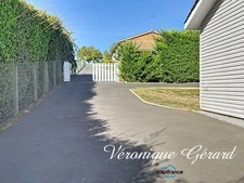 Ensemble immobilier Maison principale de 170 M² et Gîte de 80 M² pour une surface habitable totale de 250 M²