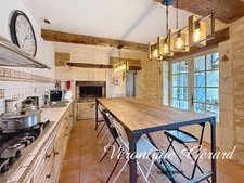 Maison en pierre de 204 M² 3 chambres sur 4984 M² de terrain entièrement clos