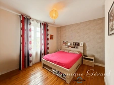 Maison en pierre de 121 M² avec 3 chambres, possibilité 4 , le tout sur 1449 M² de terrain