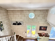 MAISON FAMILIALE ET LUMINEUSE 4 CHAMBRES AVEC PISCINE ET JARDIN ENTIEREMENT CLOS