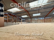 Equestrian property on over 4 hectares with a 133 m² house