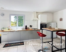 Ensemble immobilier Maison principale de 170 M² et Gîte de 80 M² pour une surface habitable totale de 250 M²