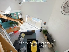Maison Lumineuse de 140 M² sur  plus de 3000M² de terrain arboré, clos.