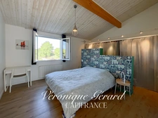 Maison Lumineuse de 140 M² sur  plus de 3000M² de terrain arboré, clos.