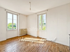Ancien Presbytère en pierre de 179 M², 8 pièces 