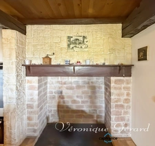 Ancien corps de ferme en pierre du XVIIIe siècle à LAUZUN