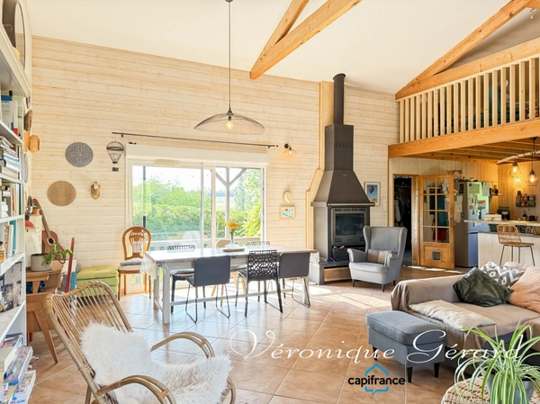 Maison de Plain-pied de 170 M2 en ossature bois, très lumineuse édifiée sur sous-sol.