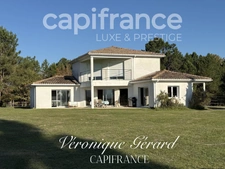 Equestrian property on over 4 hectares with a 133 m² house