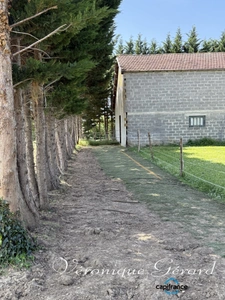 Ancien corps de ferme en pierre du XVIIIe siècle à LAUZUN