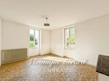Ancien Presbytère en pierre de 179 M², 8 pièces 